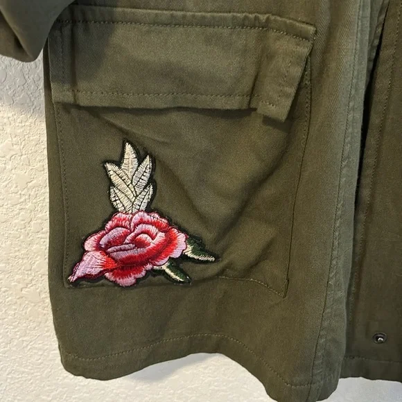 Jacket - Picture 5 of 7